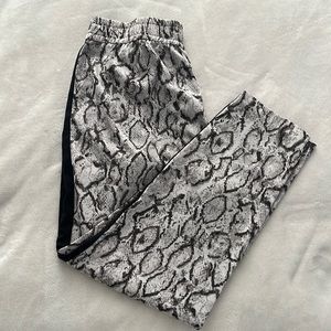 Snake print tie front pants
